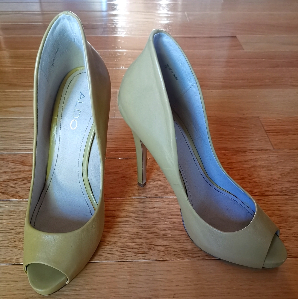 Peep-toe Heel